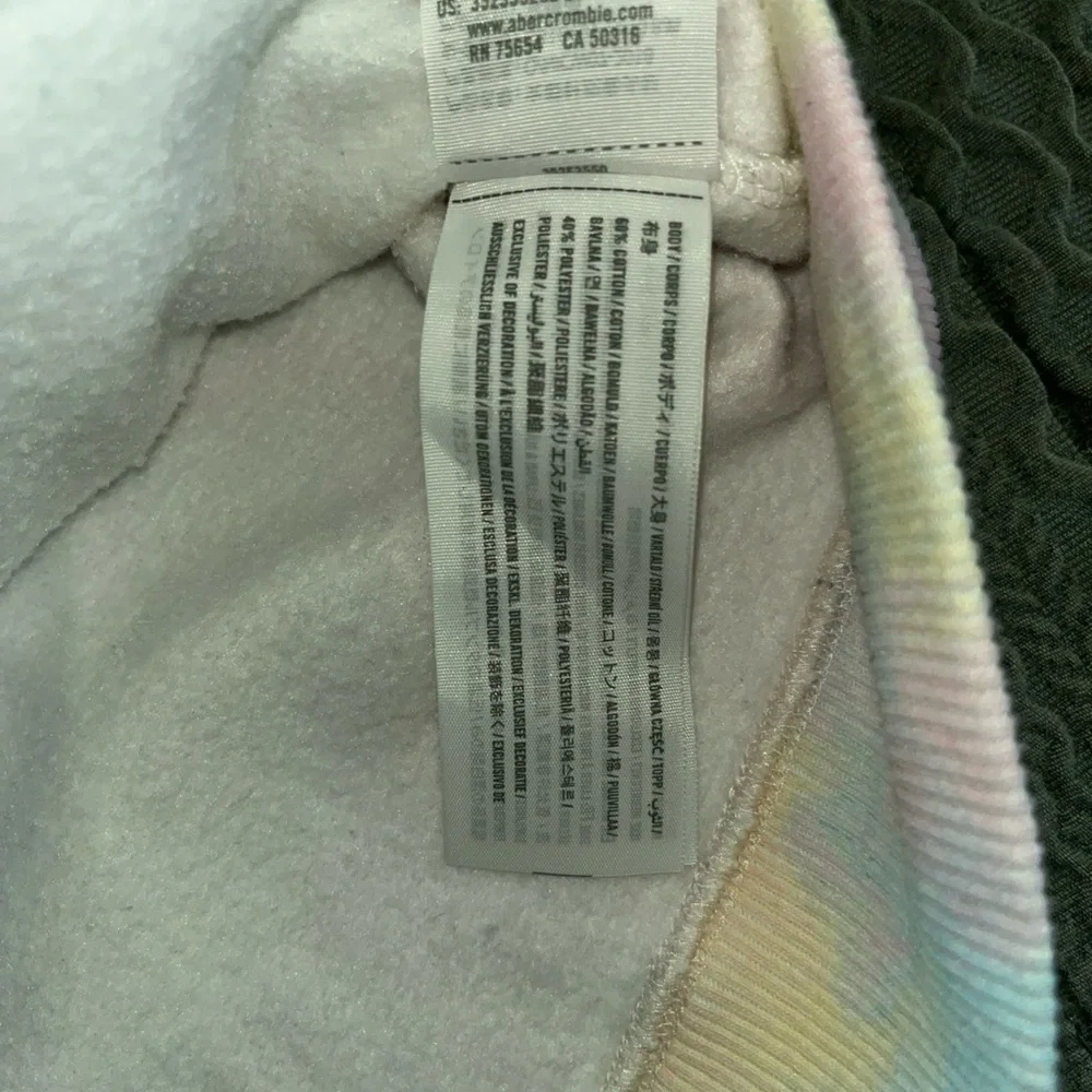 Hollister Malibu California Pastel Tie-Dye Sweatshirt - Picture 4 of 5